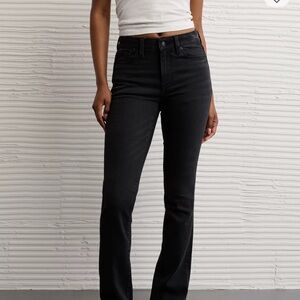 American Eagle Women's Black Skinny Kick Jeans w/ split hem in front